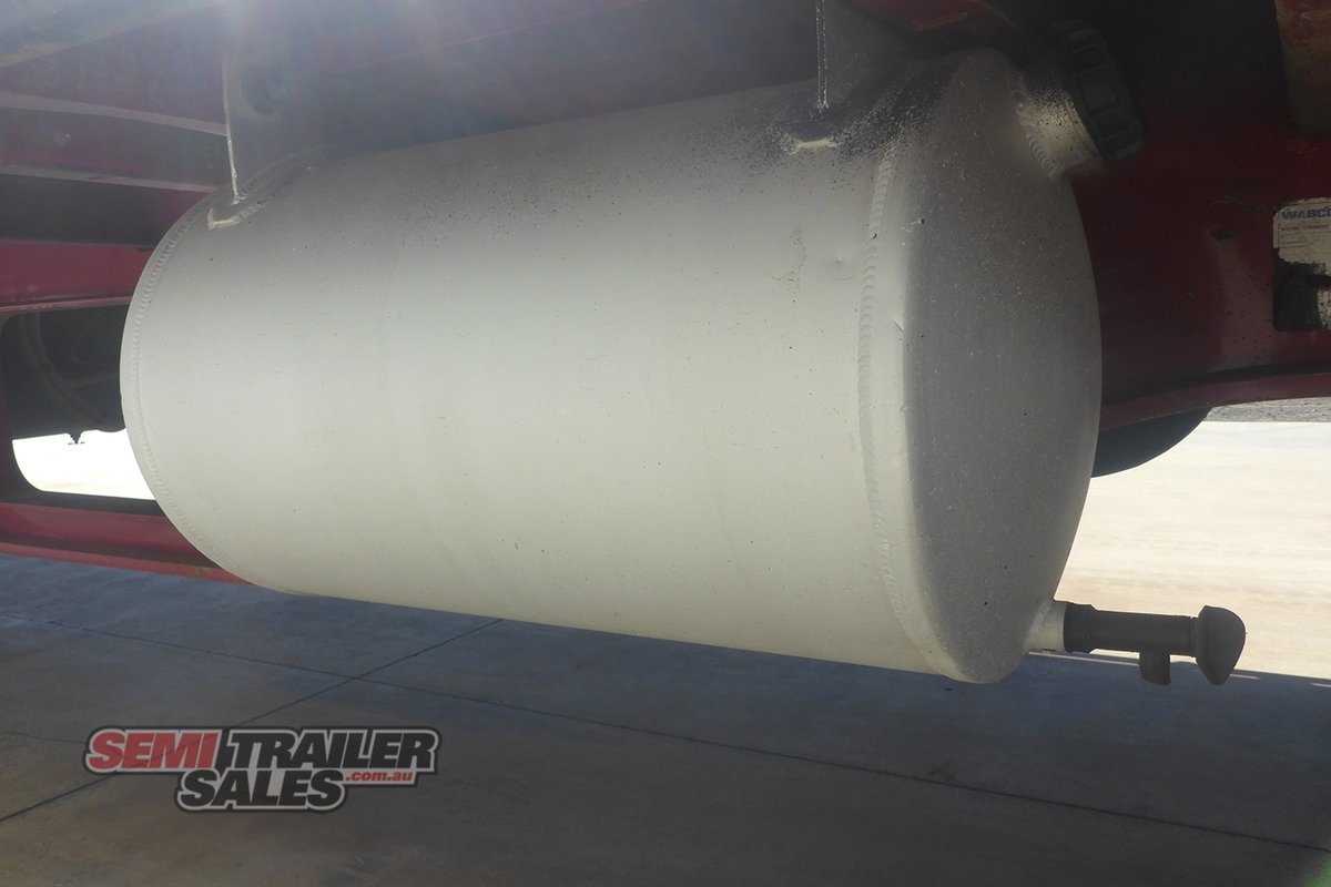 KRUEGER DROP DECK TRAILER