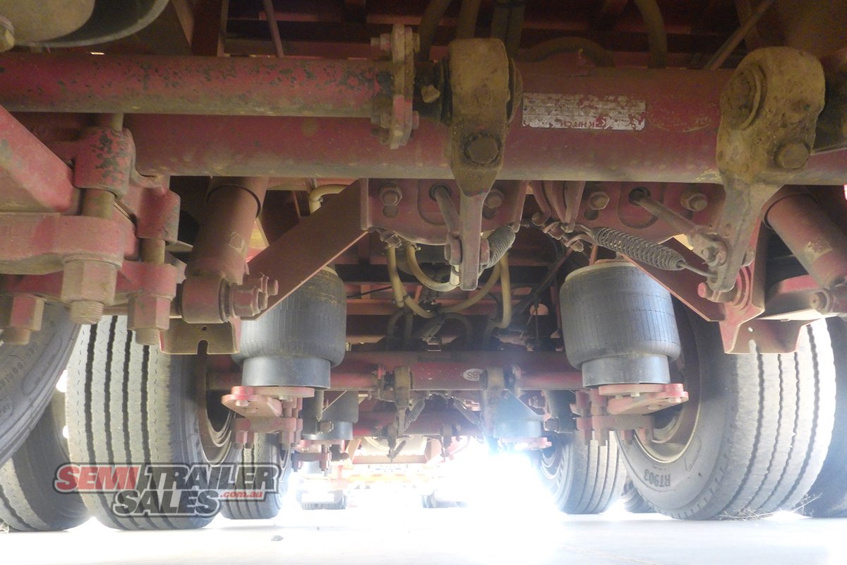 KRUEGER DROP DECK TRAILER
