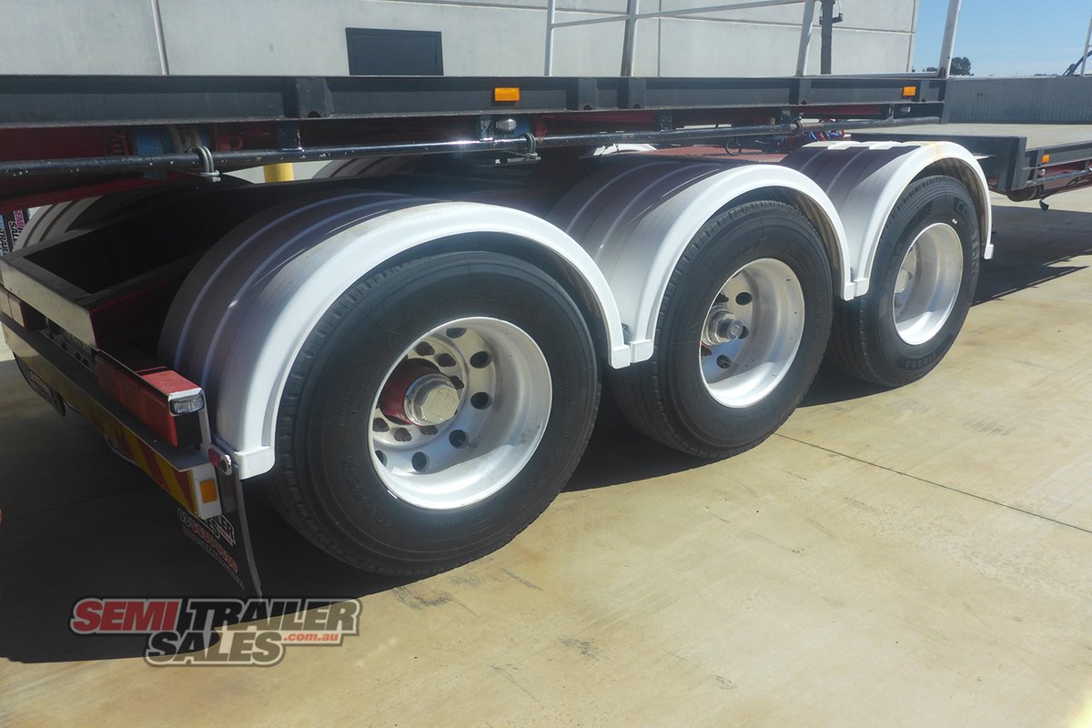 KRUEGER DROP DECK TRAILER