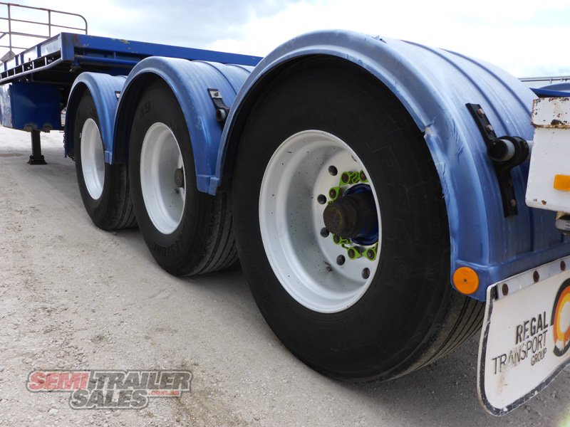 BARKER FLAT TOP TRAILER