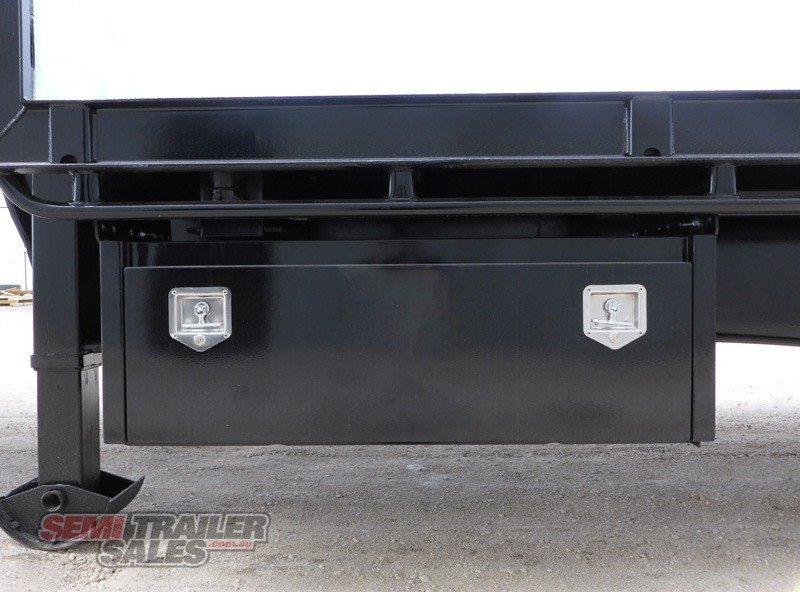 MAXITRANS DROP DECK TRAILER