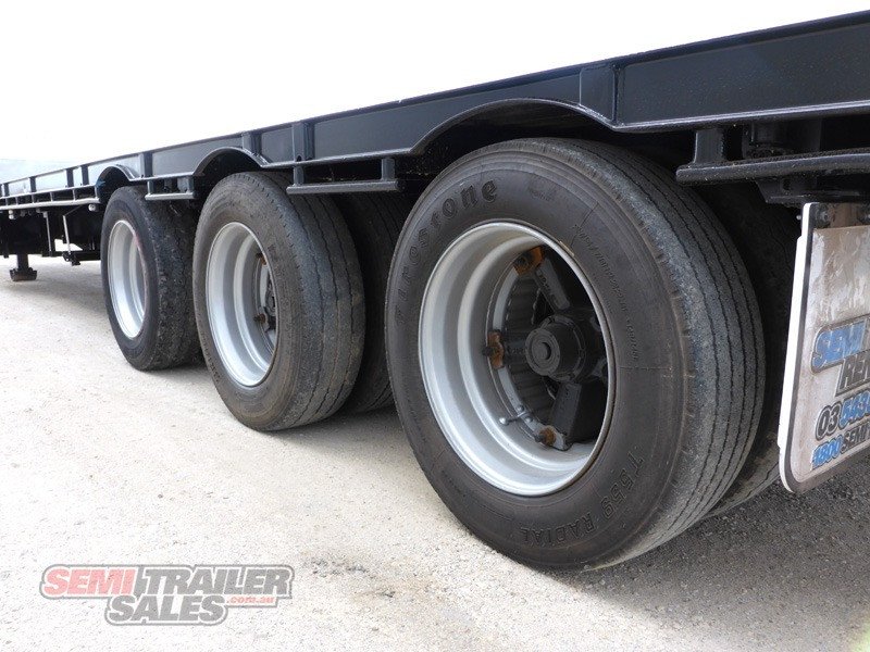 MAXITRANS DROP DECK TRAILER