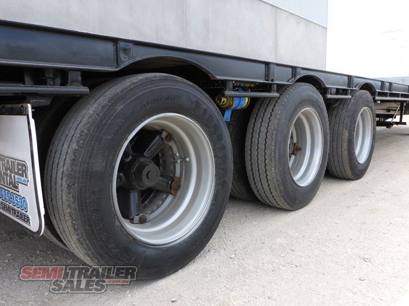 MAXITRANS DROP DECK TRAILER