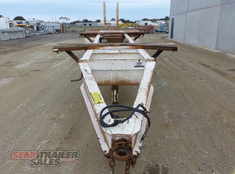 CUSTOM TRAILER