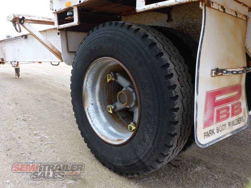 CUSTOM TRAILER