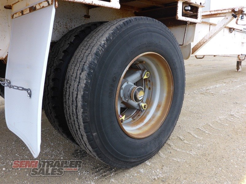 CUSTOM TRAILER