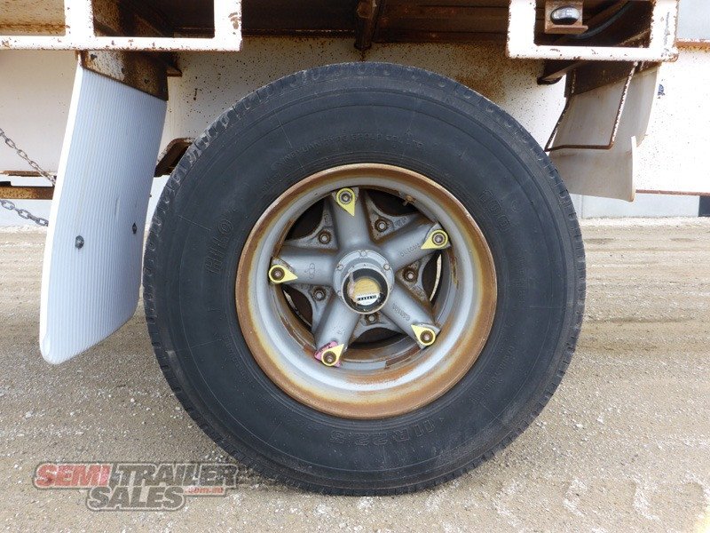 CUSTOM TRAILER