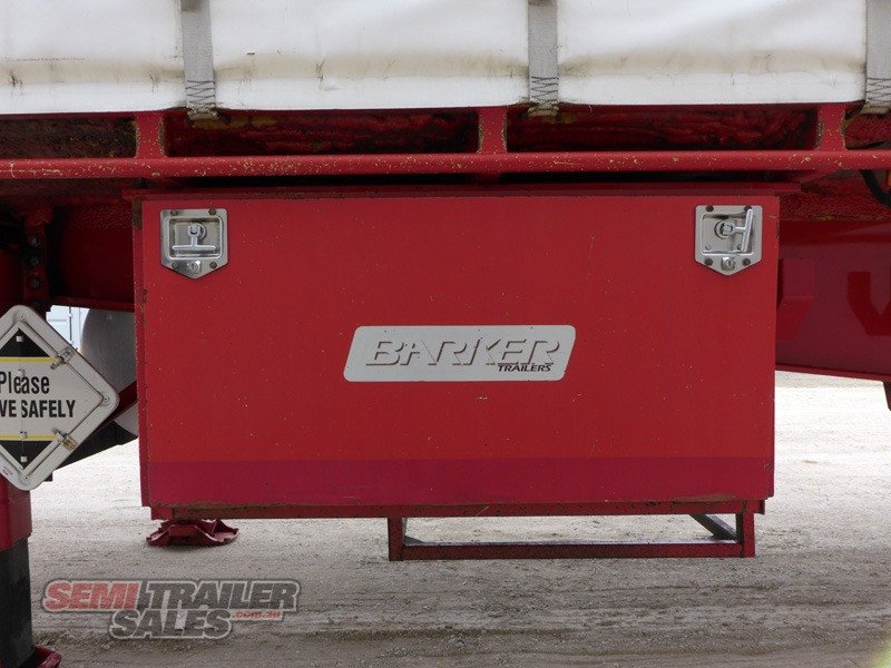 2007 BARKER REFRIGERATED CURTAINSIDER TRAILER