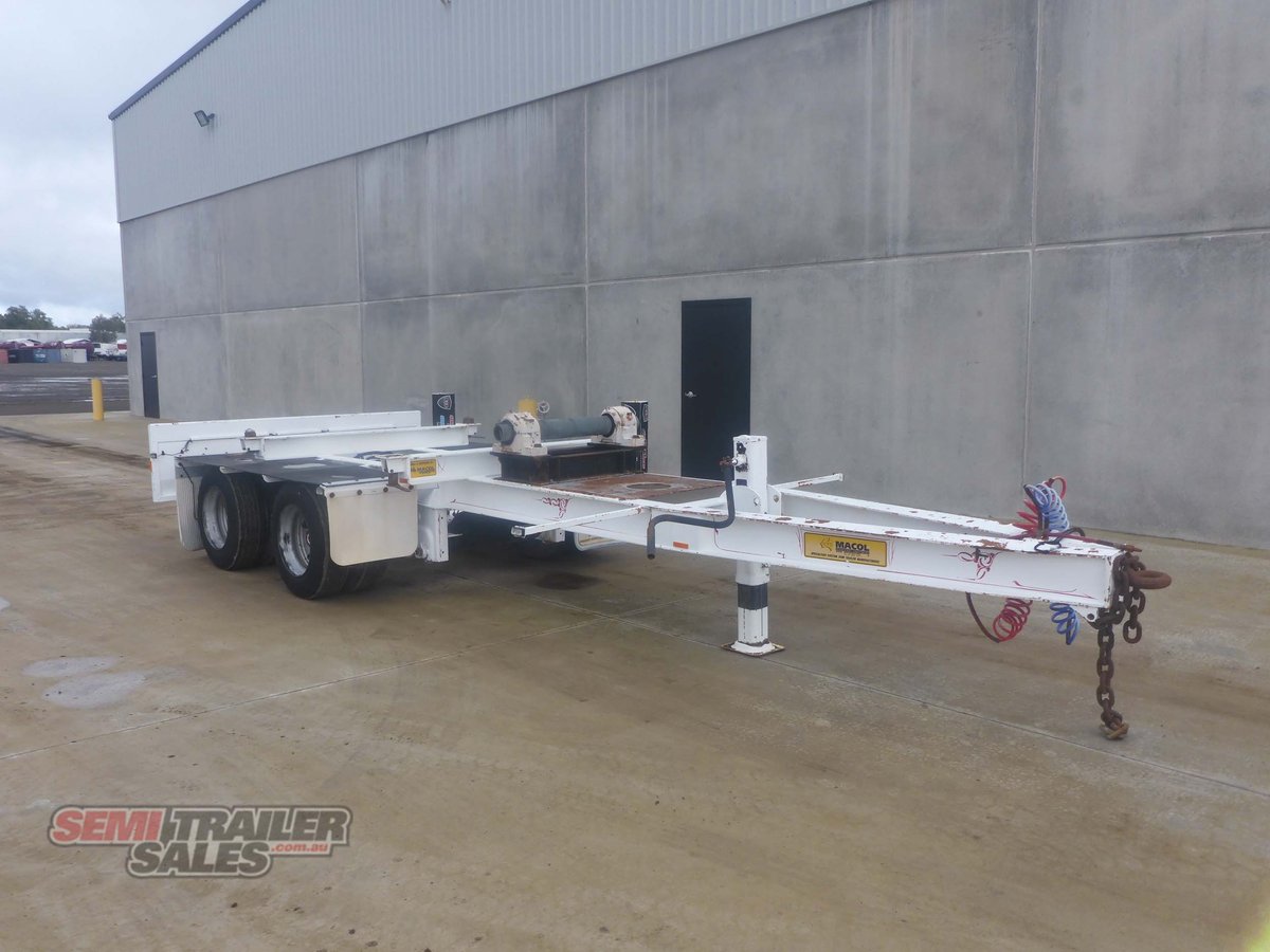 CUSTOM TRAILER