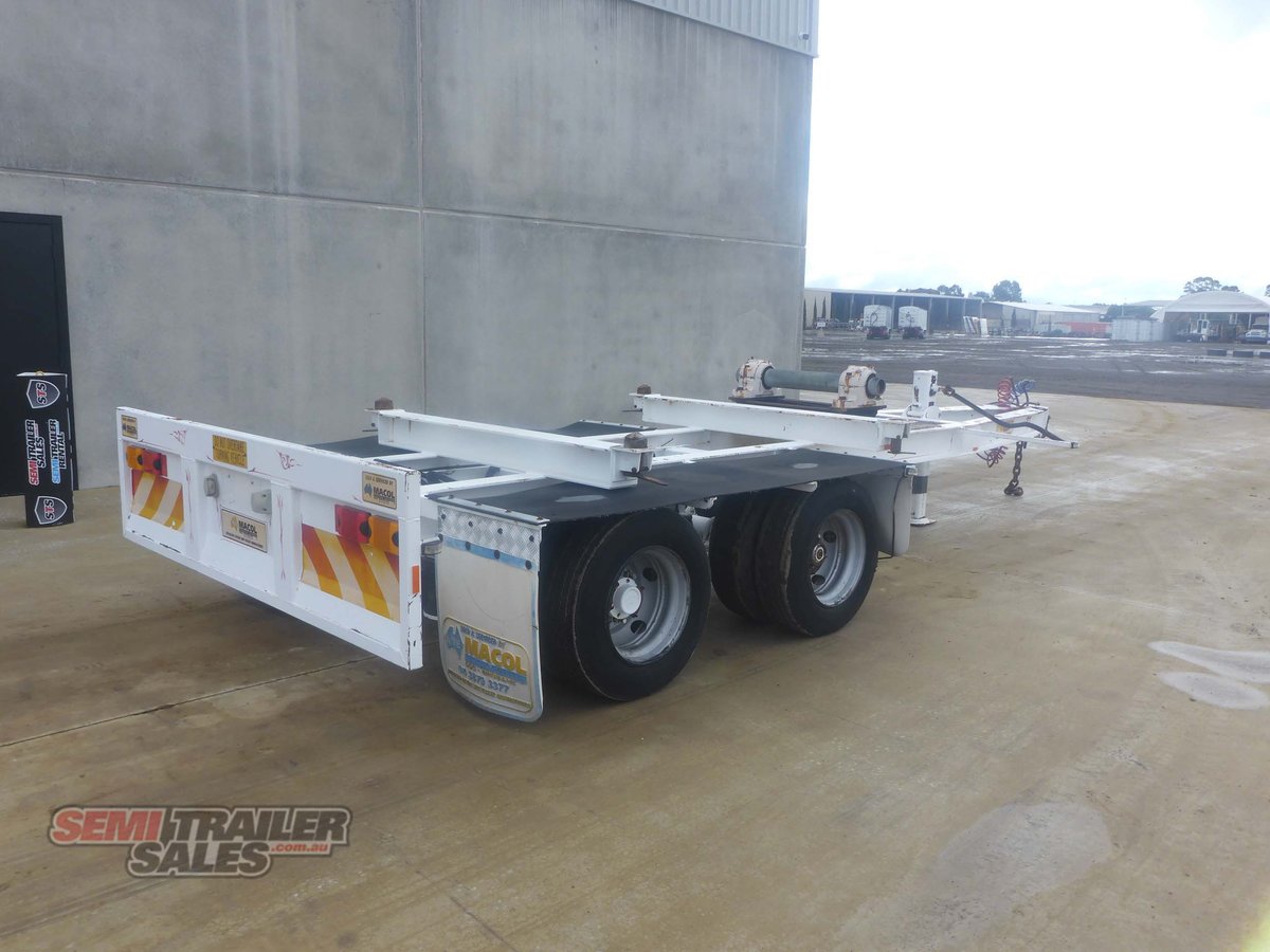 CUSTOM TRAILER