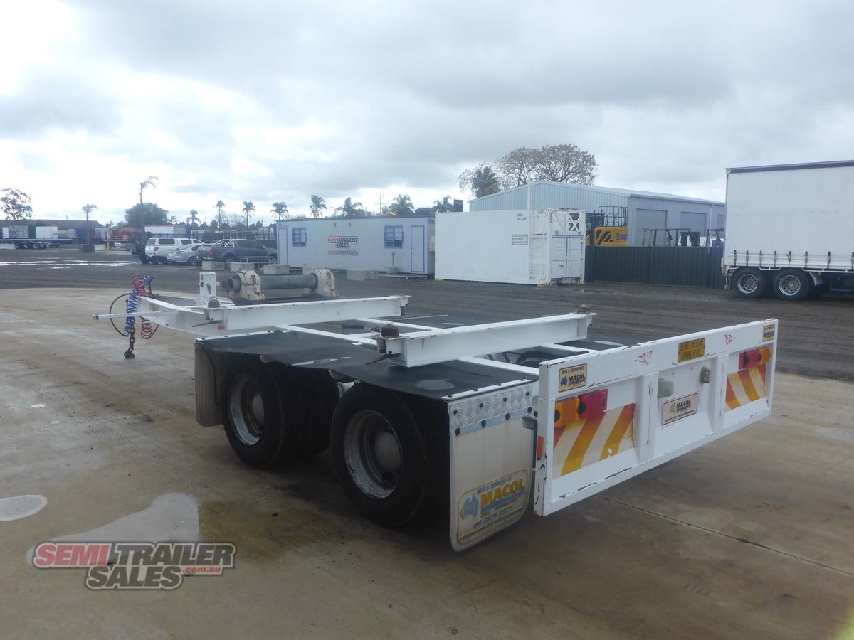 CUSTOM TRAILER