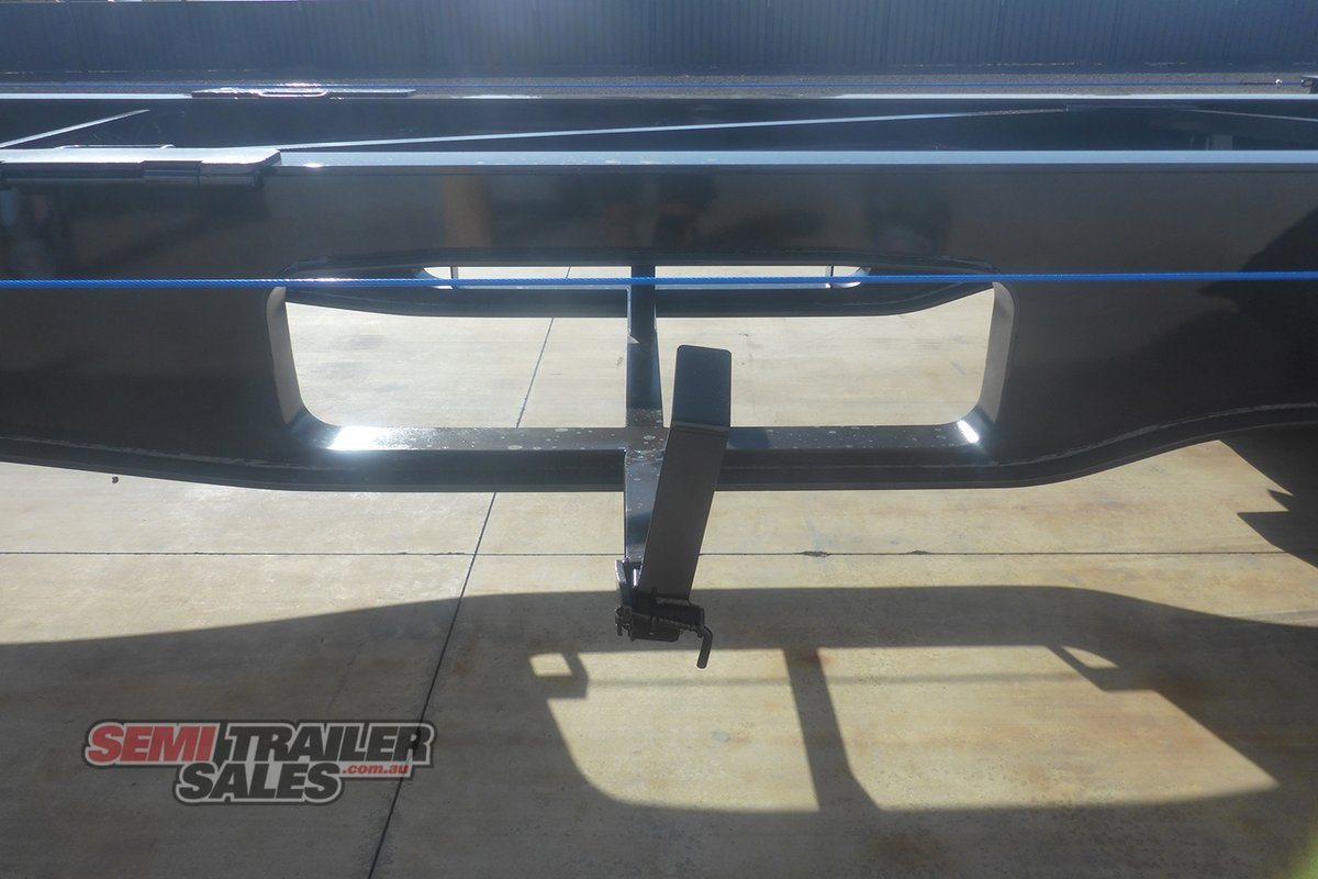 MAXITRANS SKEL TRAILER