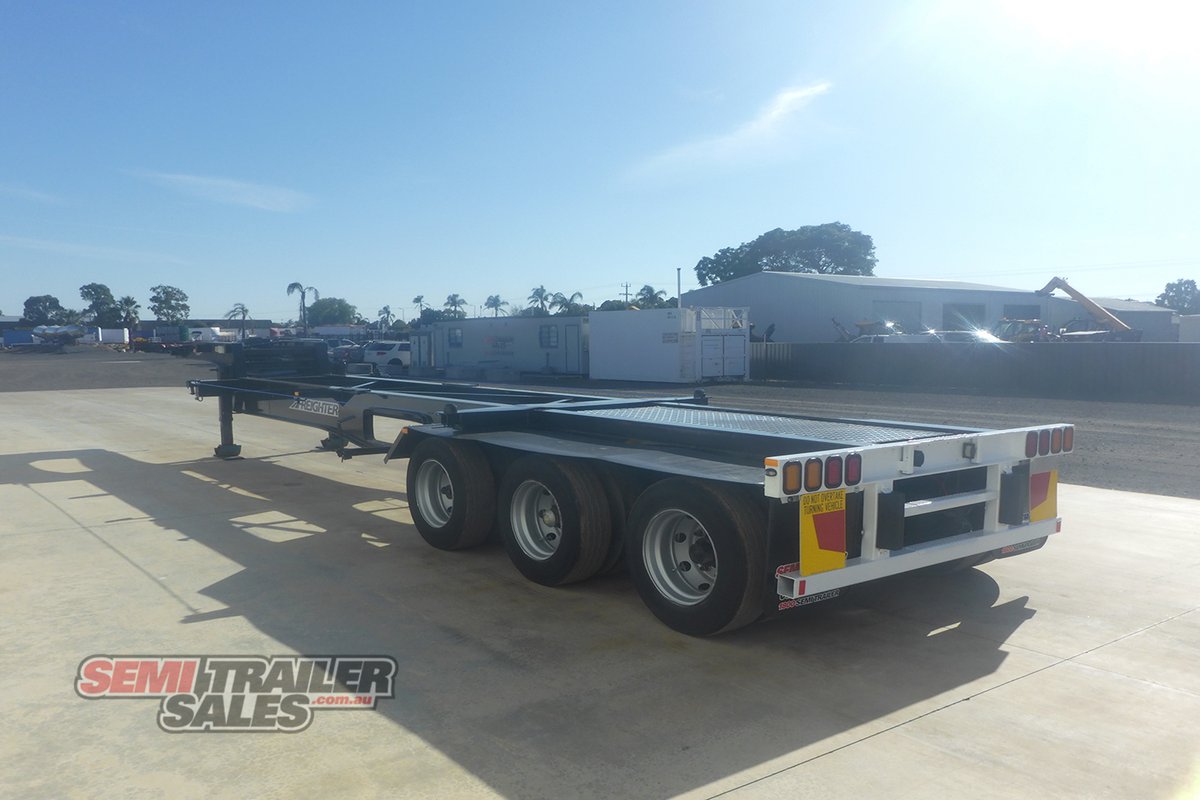 MAXITRANS SKEL TRAILER