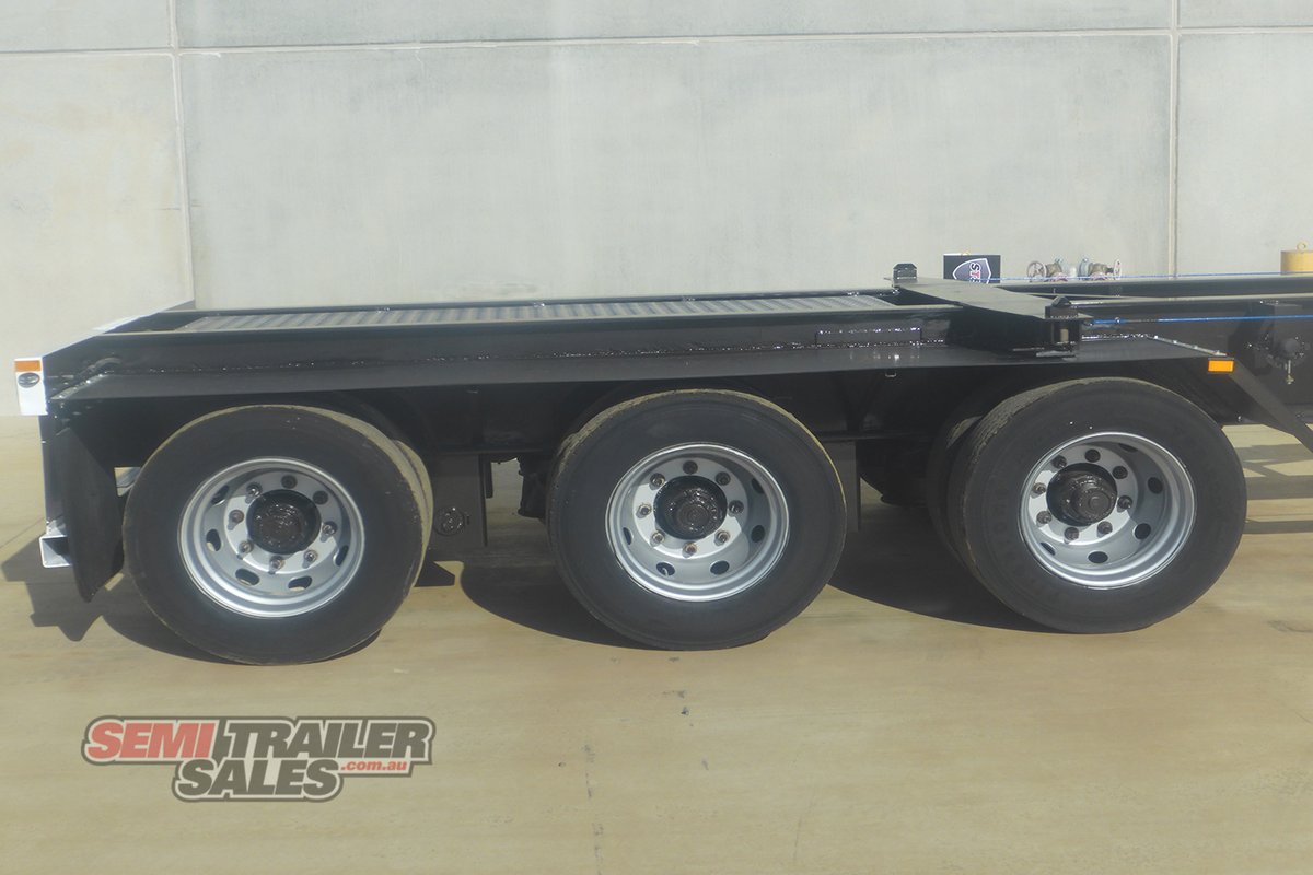 MAXITRANS SKEL TRAILER