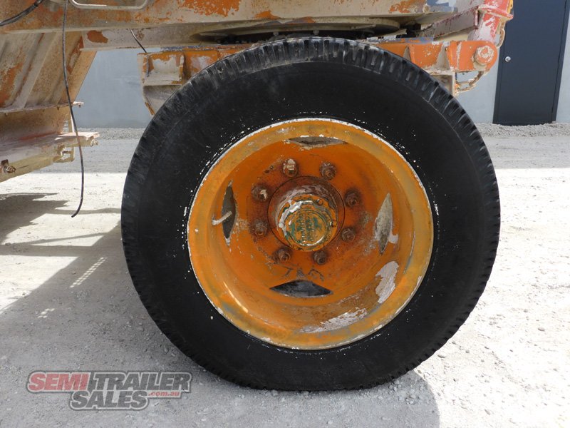 CUSTOM TRAILER