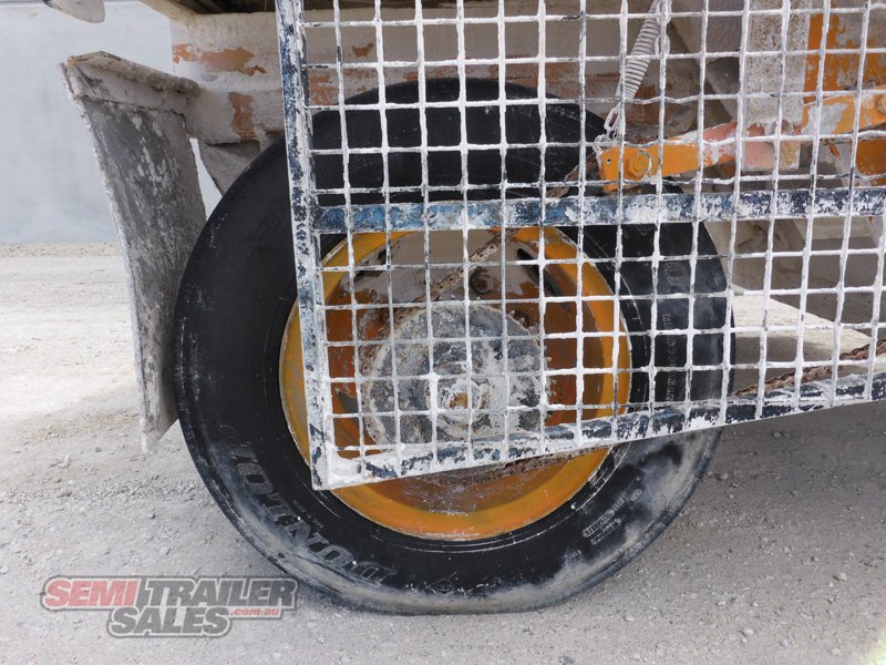 CUSTOM TRAILER