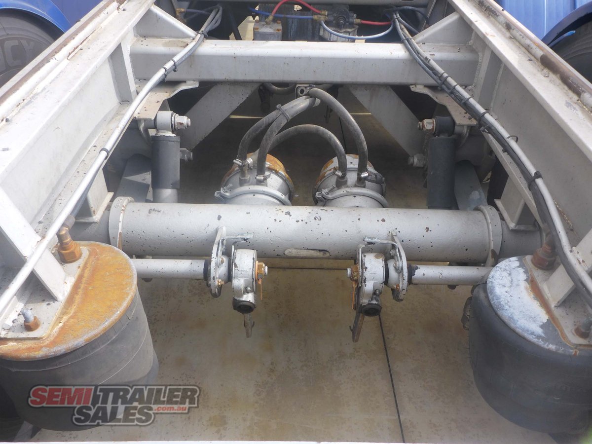 KRUEGER CURTAINSIDER TRAILER