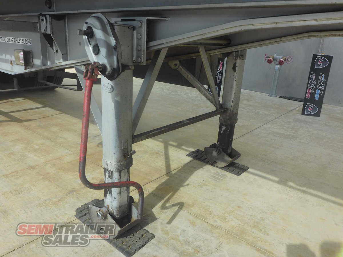 KRUEGER CURTAINSIDER TRAILER
