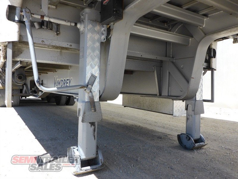 VAWDREY DROP DECK TRAILER