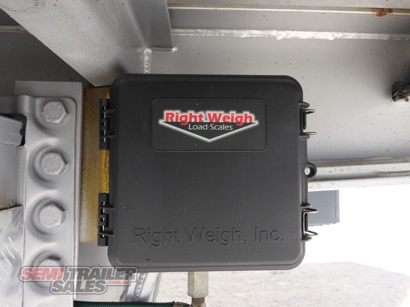 VAWDREY DROP DECK TRAILER