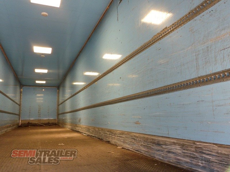 2005 MAXITRANS SEMI 48FT PANTECH TRAILER