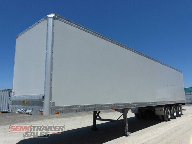 2005 MAXITRANS SEMI 48FT PANTECH TRAILER