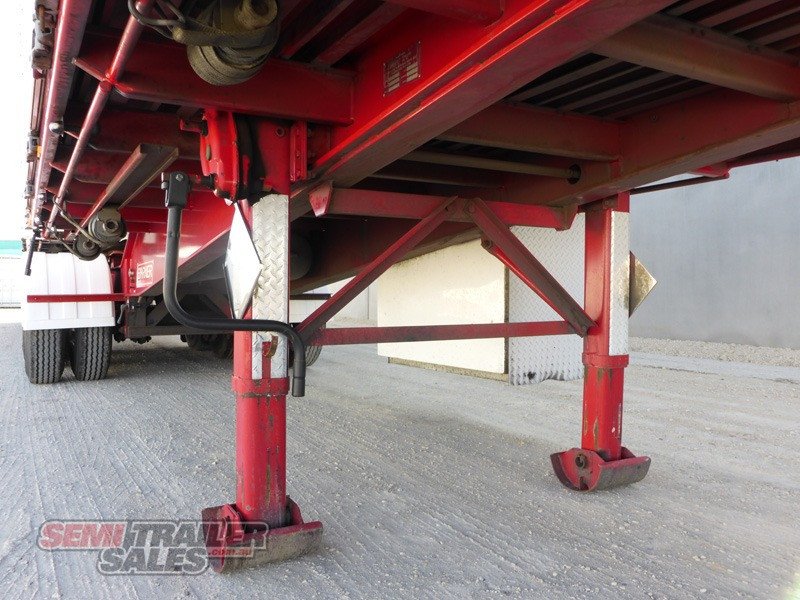 BARKER PANTECH TRAILER