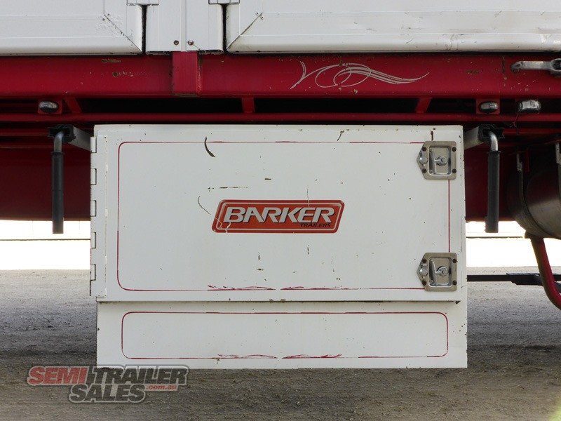 BARKER PANTECH TRAILER