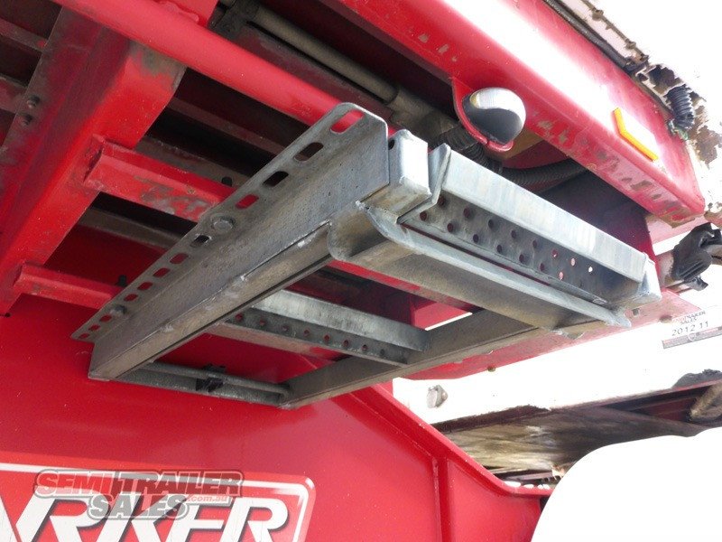 BARKER PANTECH TRAILER