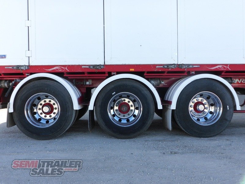 BARKER PANTECH TRAILER