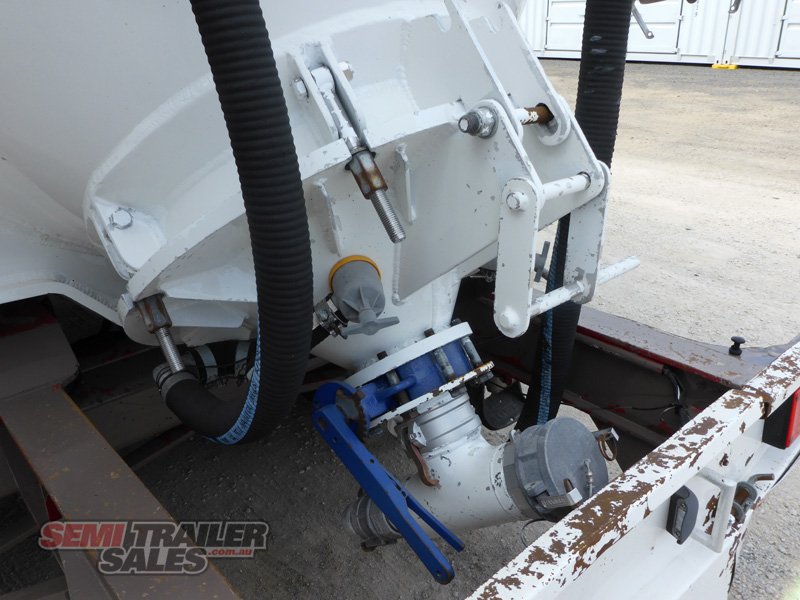 CUSTOM TRAILER
