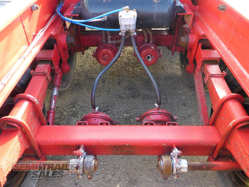 1983 FRUEHAUF 10 PALLET FLAT TOP A TRAILER