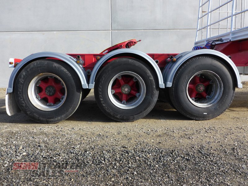 1983 FRUEHAUF 10 PALLET FLAT TOP A TRAILER