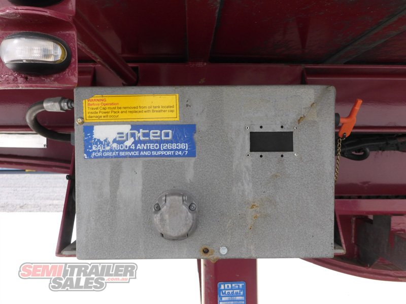 VAWDREY REFRIGERATED TRAILER