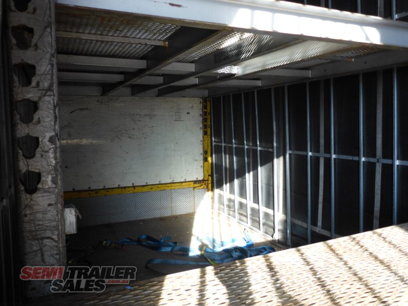 VAWDREY CURTAINSIDER TRAILER