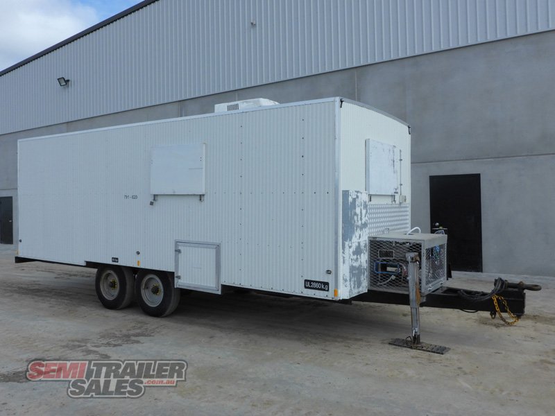 2017 CUSTOM COMBO INDUSTRIES SITE CARAVAN TRAILER