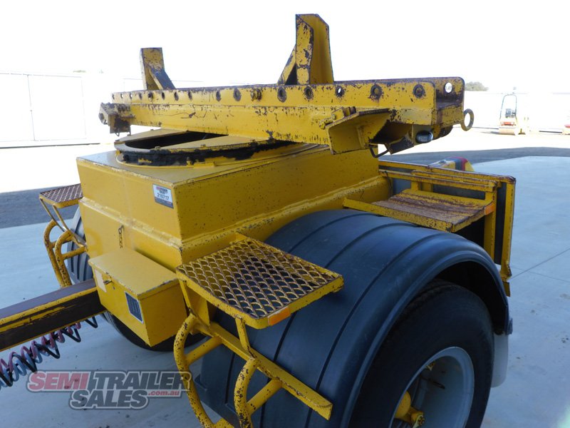 CUSTOM TRAILER