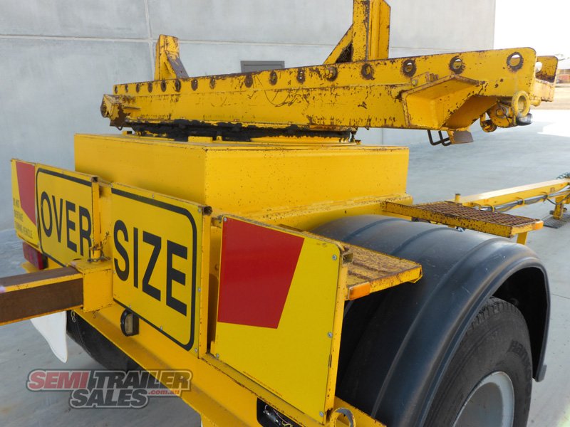 CUSTOM TRAILER