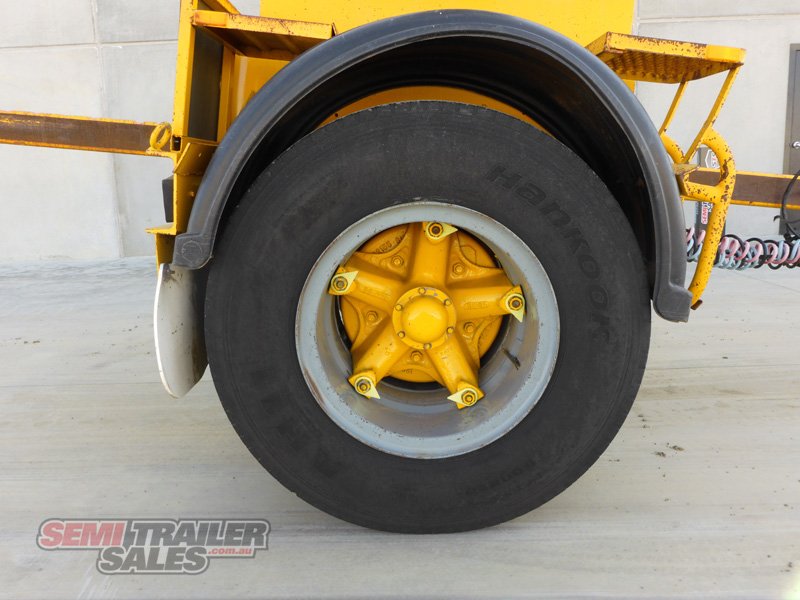 CUSTOM TRAILER