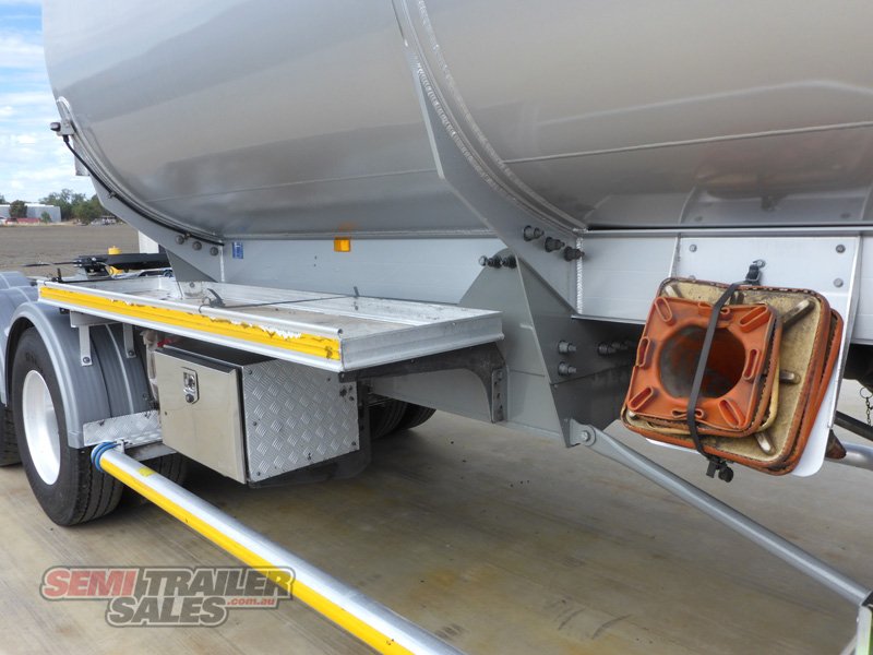 2005 HOLMWOOD HIGHGATE FUEL TANKER A TRAILER