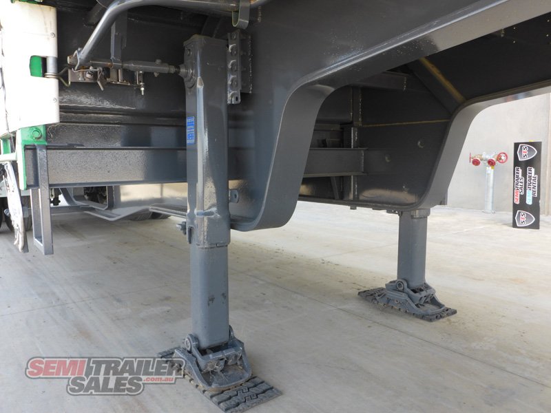 VAWDREY DROP DECK TRAILER