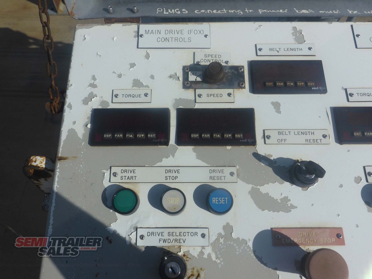 CUSTOM TRAILER