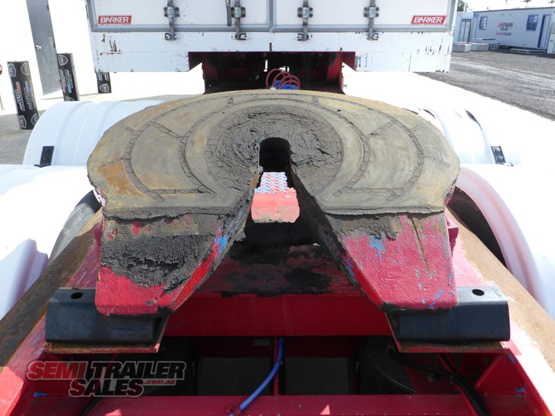 BARKER PANTECH TRAILER