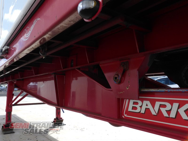 BARKER PANTECH TRAILER