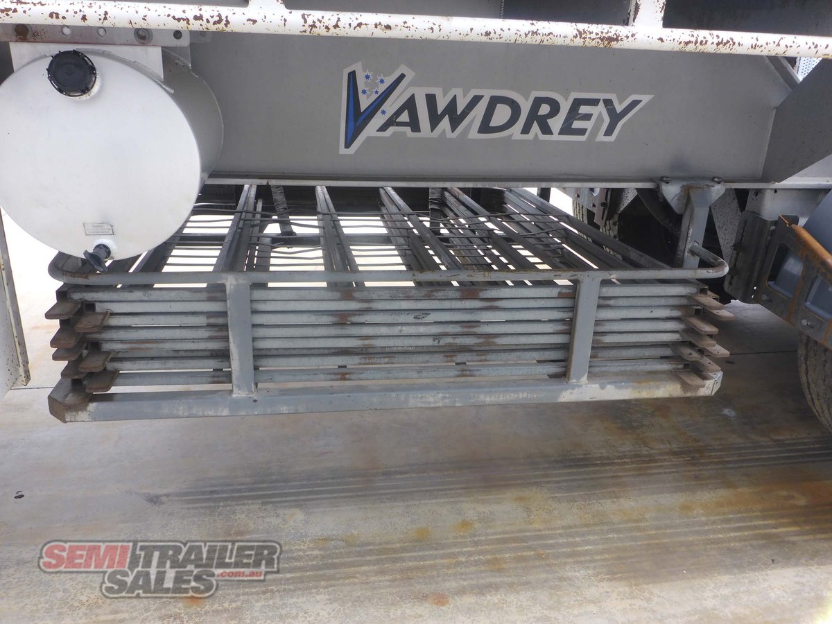 VAWDREY CURTAINSIDER TRAILER