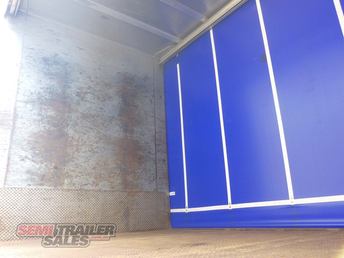 VAWDREY CURTAINSIDER TRAILER