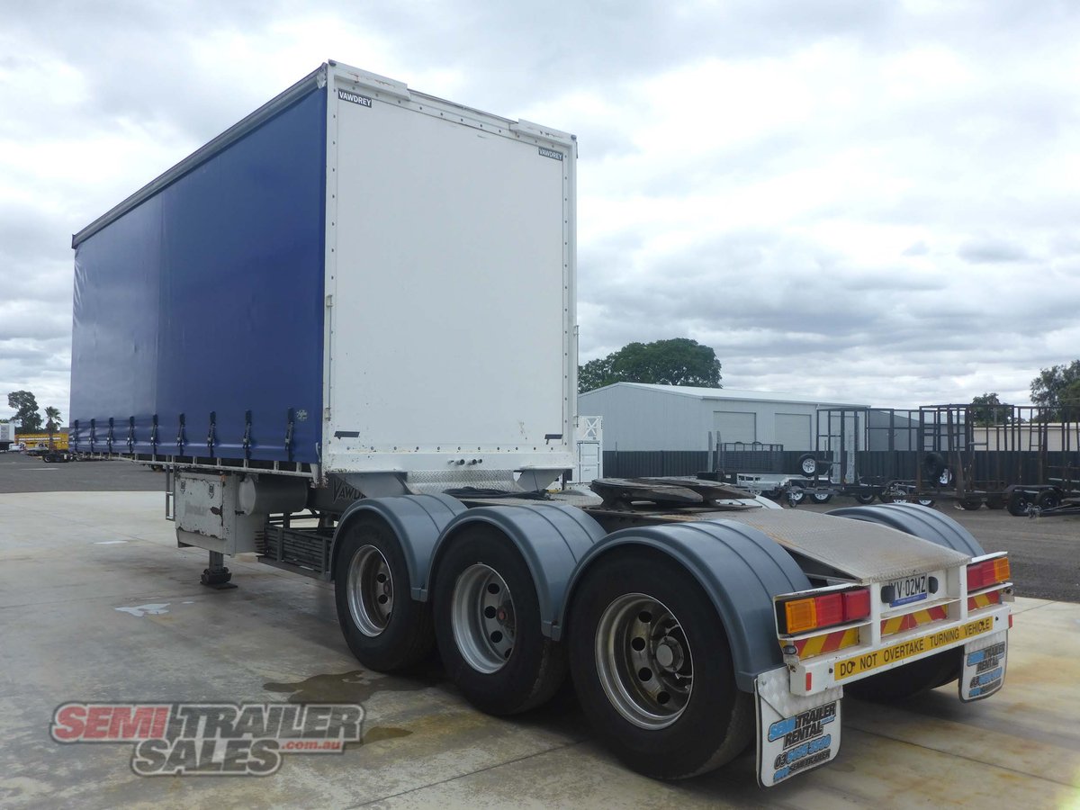 VAWDREY CURTAINSIDER TRAILER