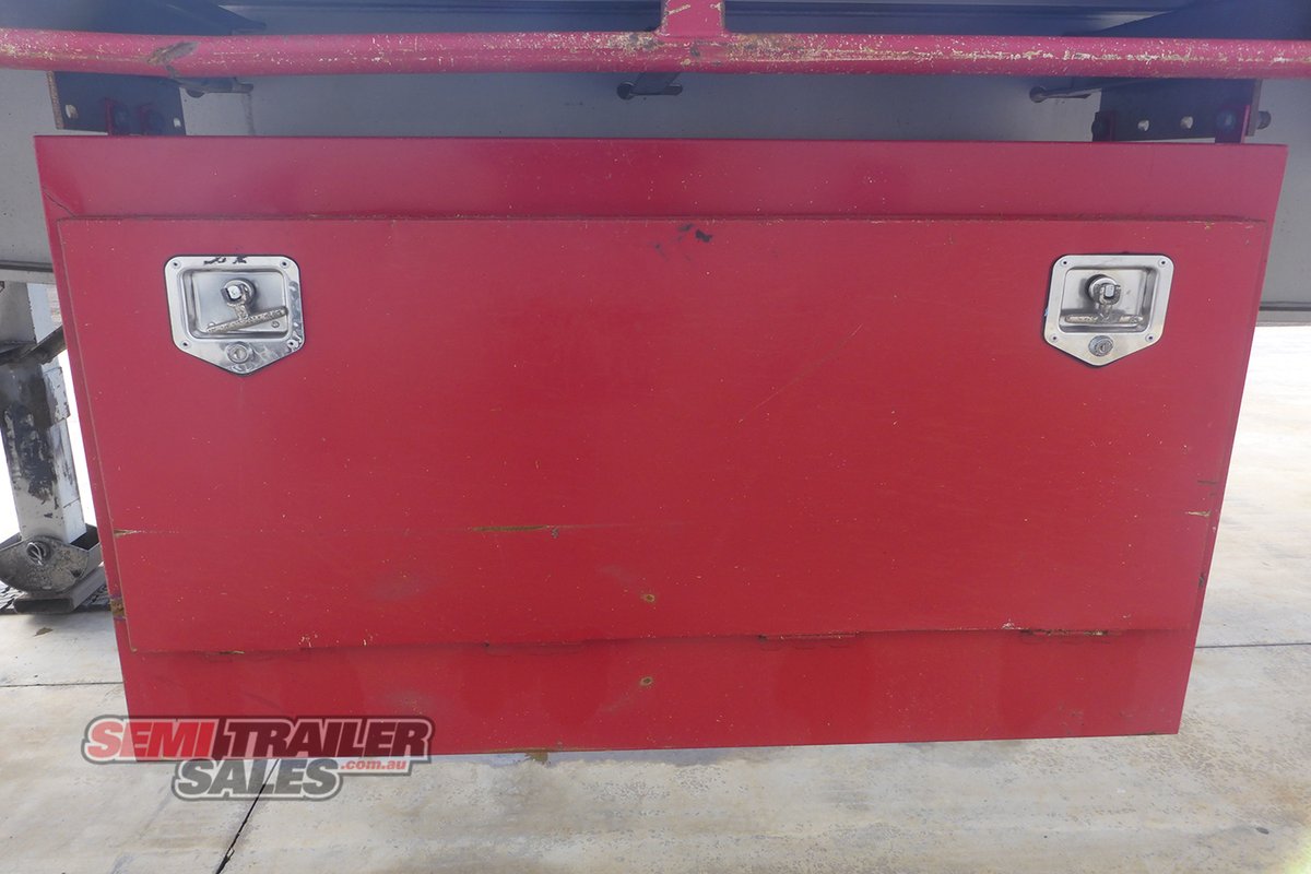KRUEGER FLAT TOP TRAILER