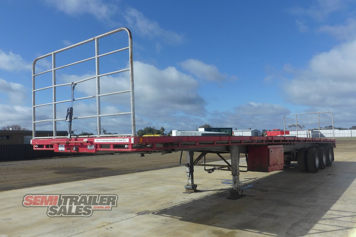 KRUEGER FLAT TOP TRAILER
