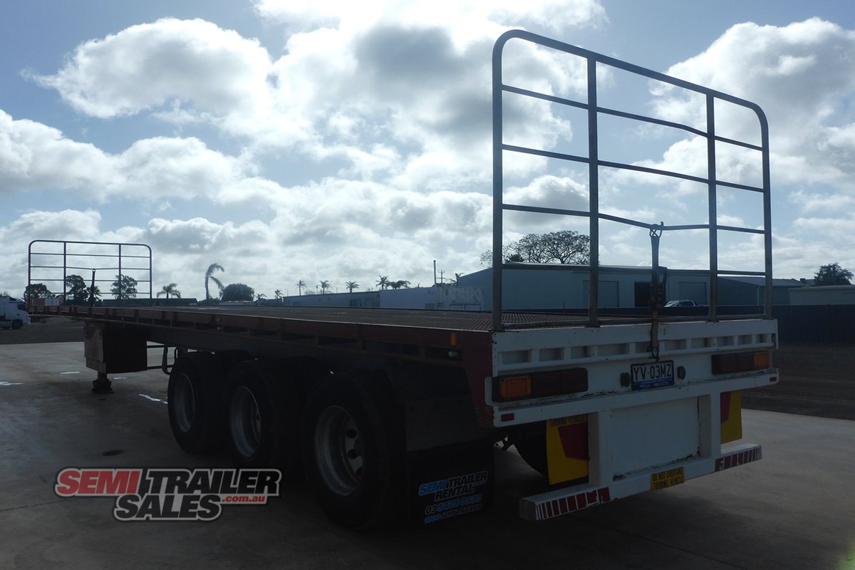 KRUEGER FLAT TOP TRAILER